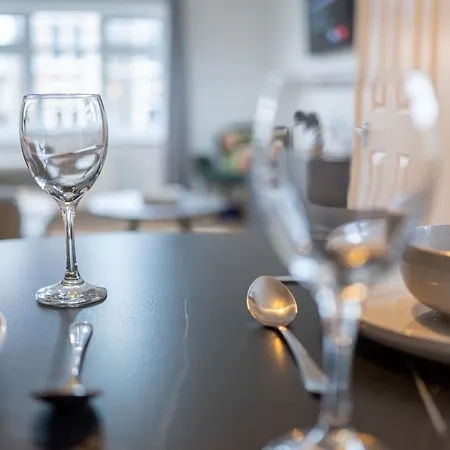 Short Stays Redland Free Parking! Apartment