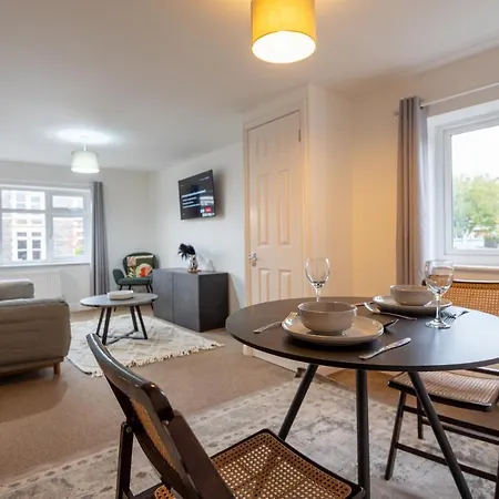 Short Stays Redland Free Parking! *